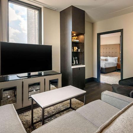 Cambria Hotel Houston Downtown Convention Center Екстериор снимка