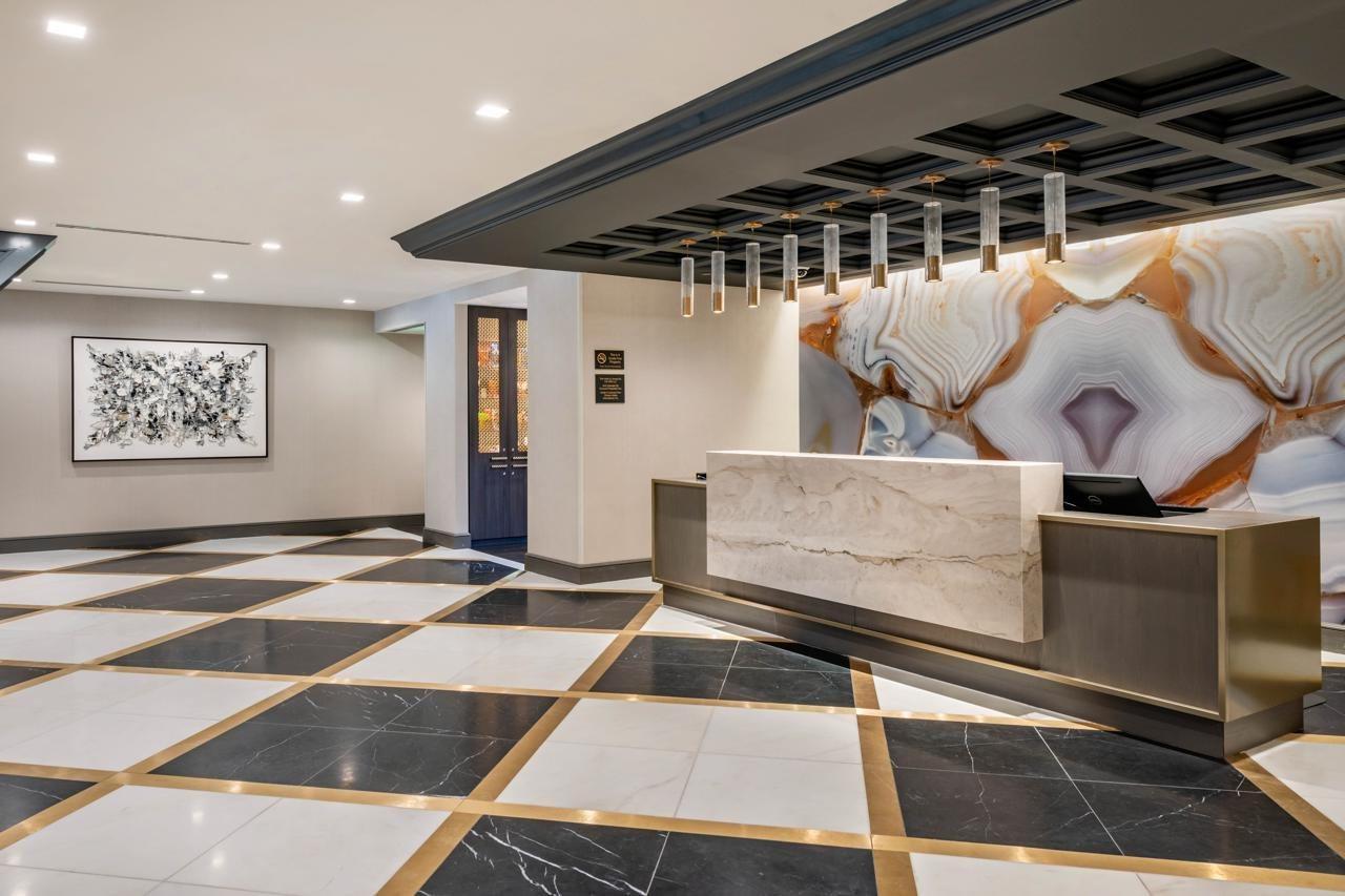 Cambria Hotel Houston Downtown Convention Center Екстериор снимка